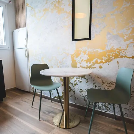 Apartmán Le Golden Gare Sncf - Calme Laval (Mayenne)