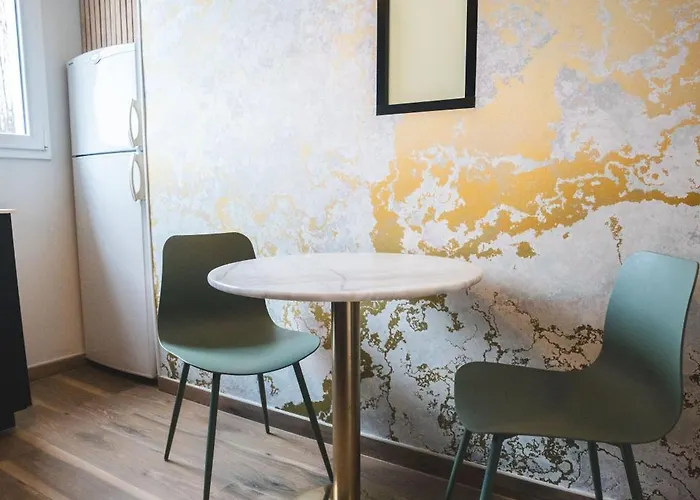 Daire Le Golden Gare Sncf - Calme Laval (Mayenne)