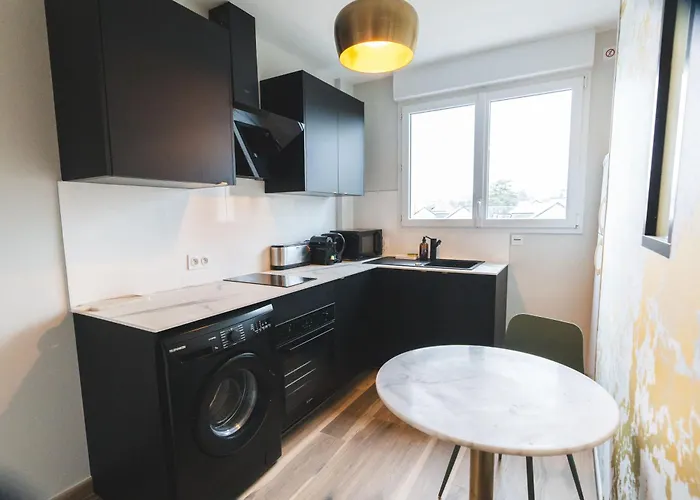 Le Golden Gare Sncf - Calme *